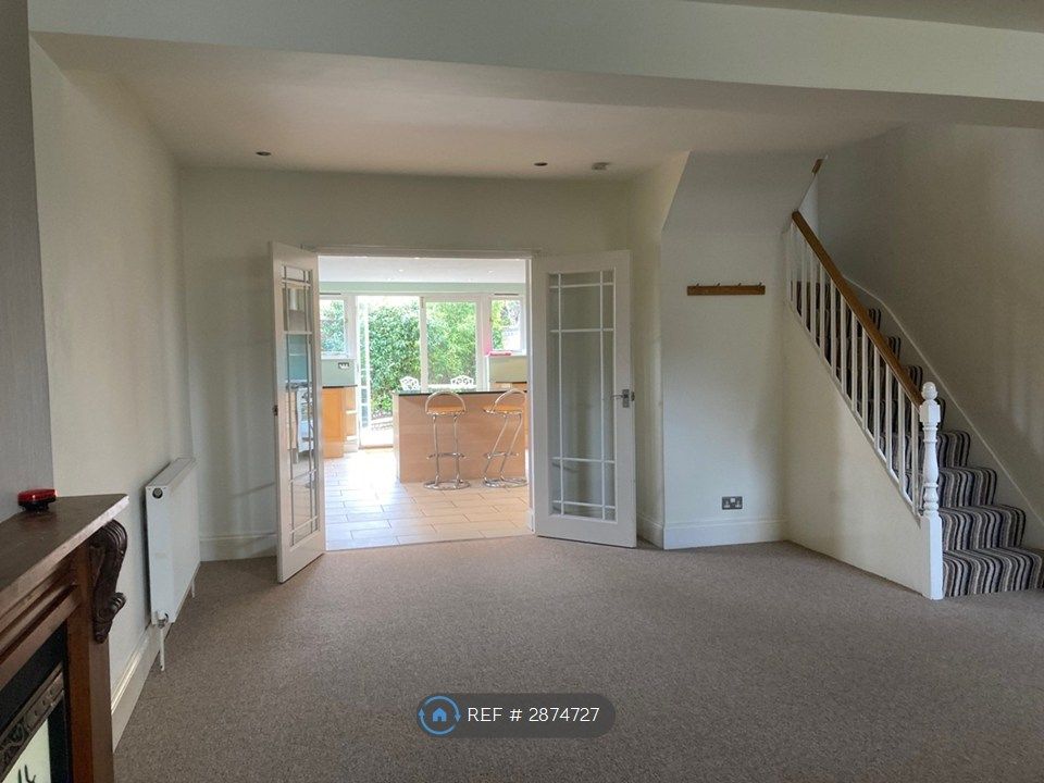 Property photo 2 of 12 Large Open Plan Lounge 6.3m x 4.65m