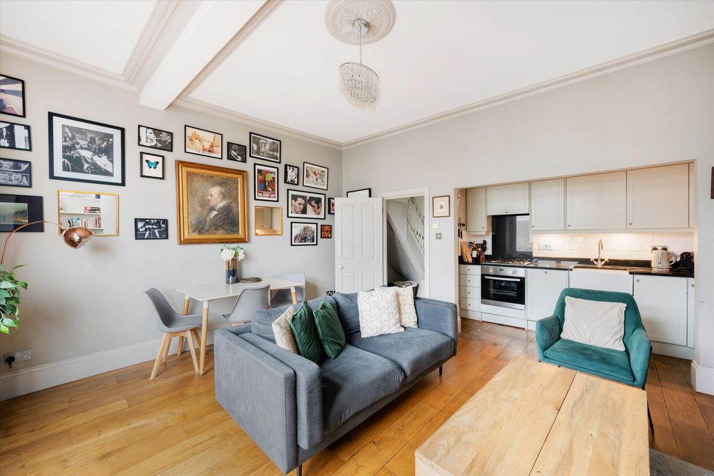 Property photo 2 of 8 Image