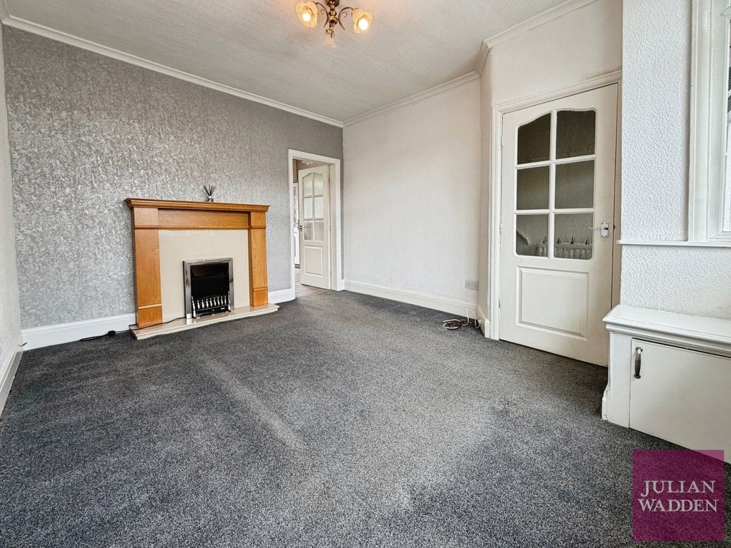 Property photo 2 of 17 Picture No. 39