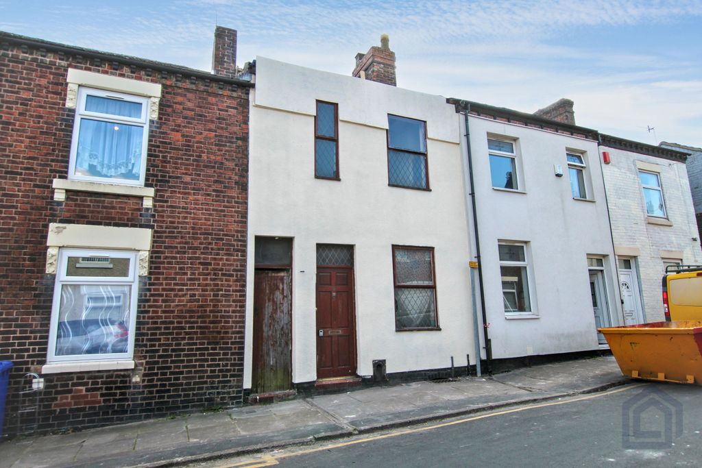 Property photo 1 of 12