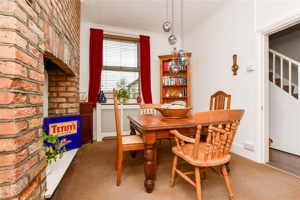 Property photo 3 of 14 Dining Area