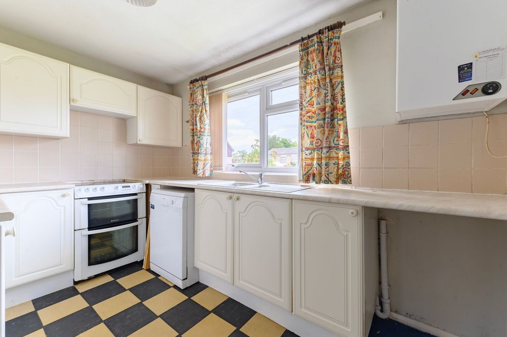 Property photo 3 of 17