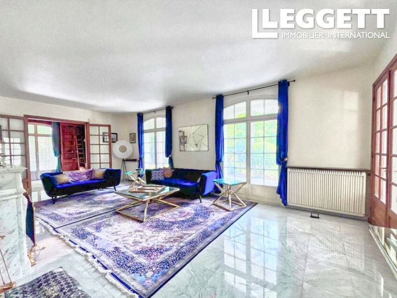 Property photo 2 of 10