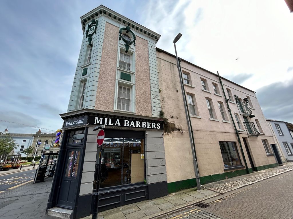 Property photo 3 of 10