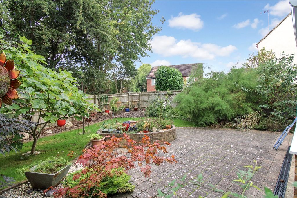 Property photo 3 of 22 Picture No. 21