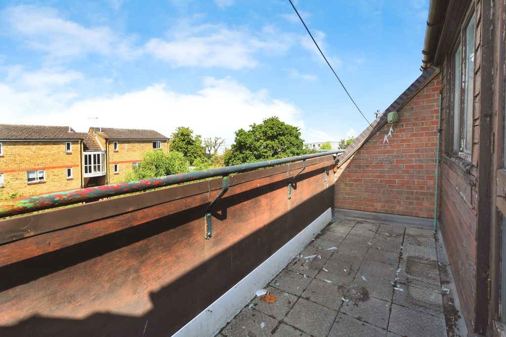 Property photo 3 of 14 Photo