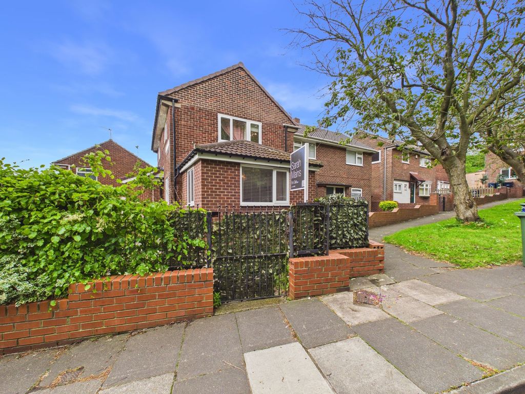 Property photo 1 of 17 External