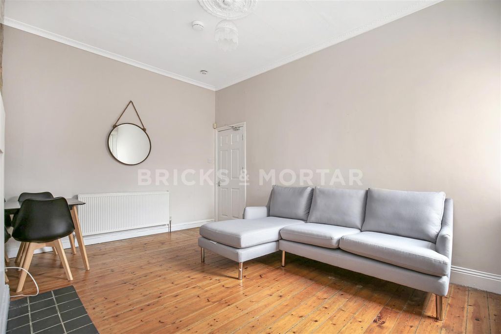 Property photo 3 of 9 3.Jpg