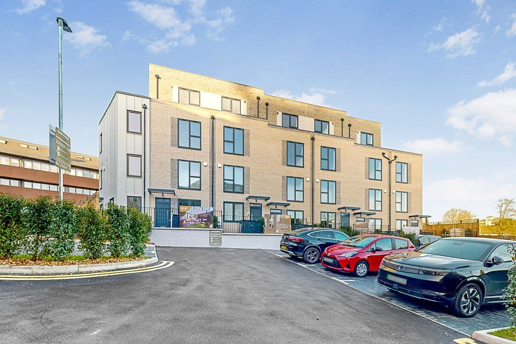 Property photo 1 of 27 Picture No. 28