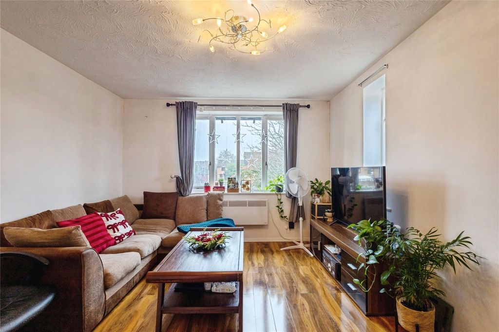 Property photo 2 of 10 Picture No. 09