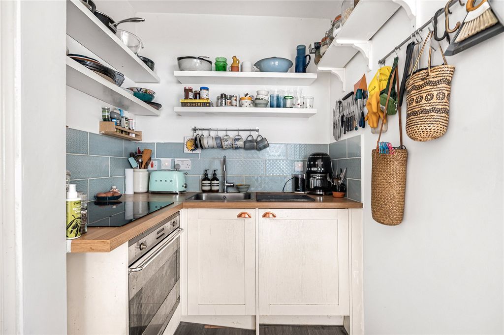 Property photo 3 of 13 Kitchen