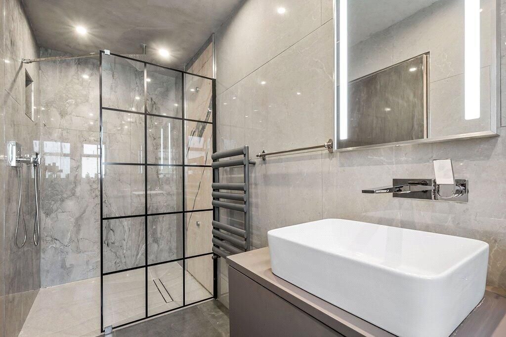 Additional image 18 of 5 bed detached house to rentWaggon Road, Barnet EN4