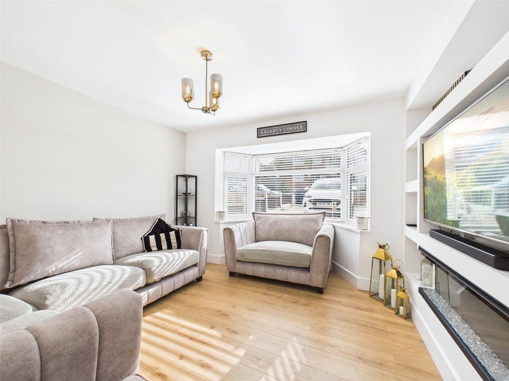 Property photo 3 of 15 Living Room