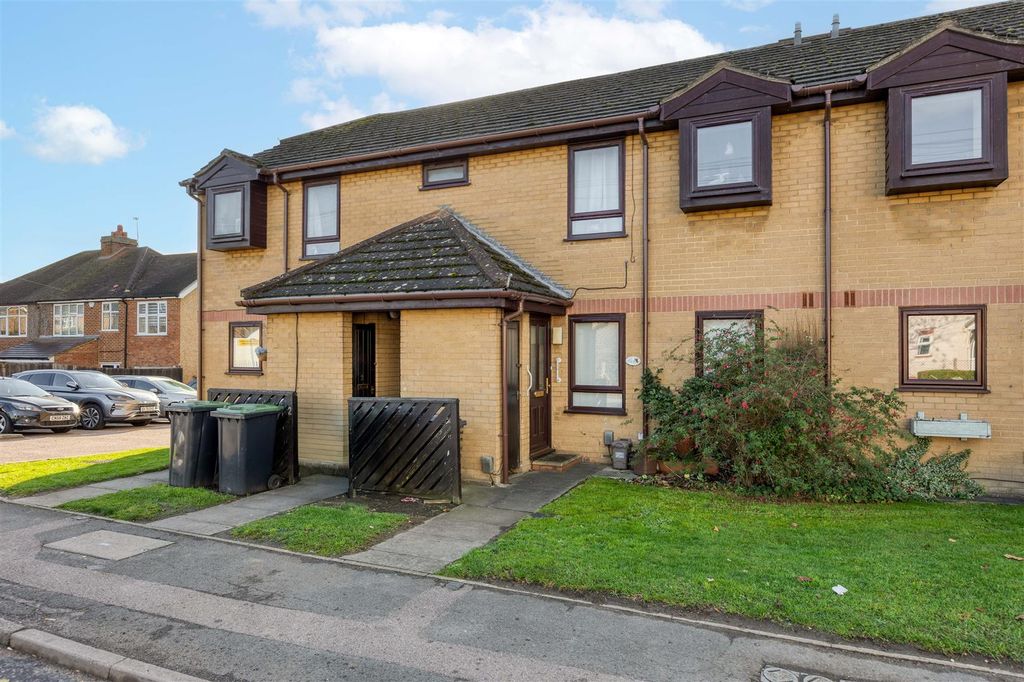 Property photo 1 of 1 4 The Vines