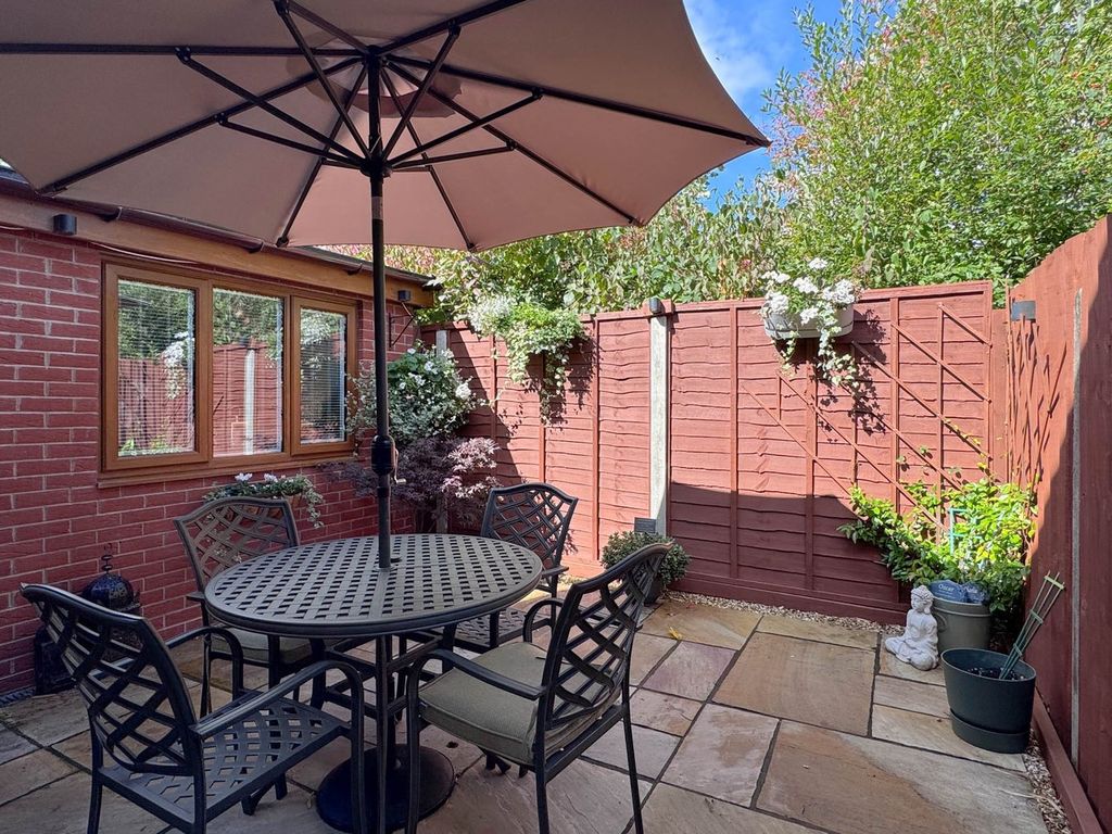 Property photo 2 of 36
