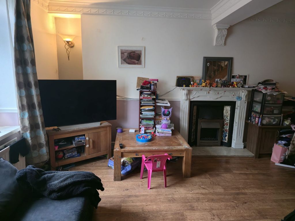 Property photo 3 of 22