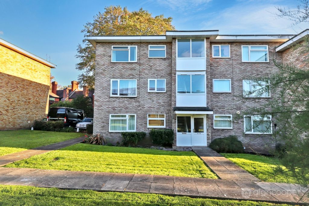 Property photo 1 of 13 5699550