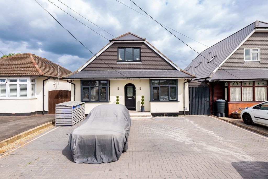 Property photo 1 of 28