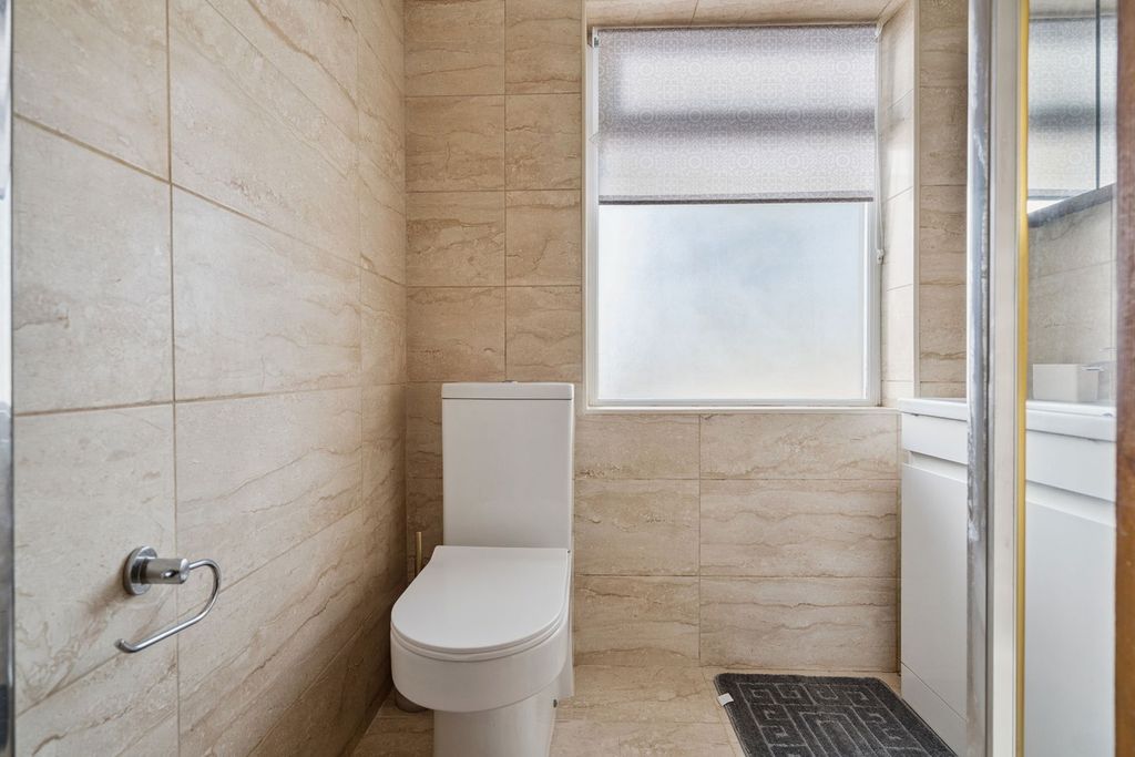 Additional image 10 of 2 bed maisonette for saleWest End Avenue, Pinner, Middlesex HA5