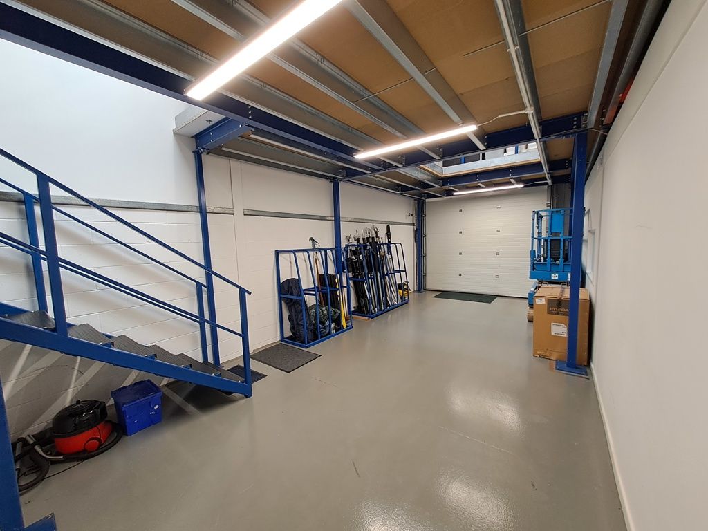 Property photo 3 of 7 Photo 1