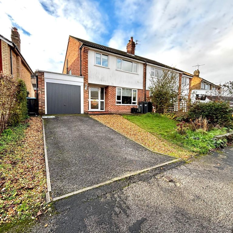 Property photo 1 of 13 Front View