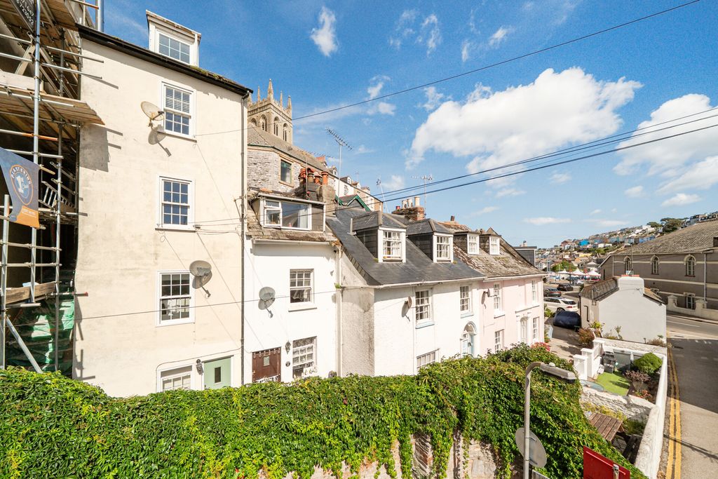 Property photo 1 of 10 1514059-1-6A96Fd5...