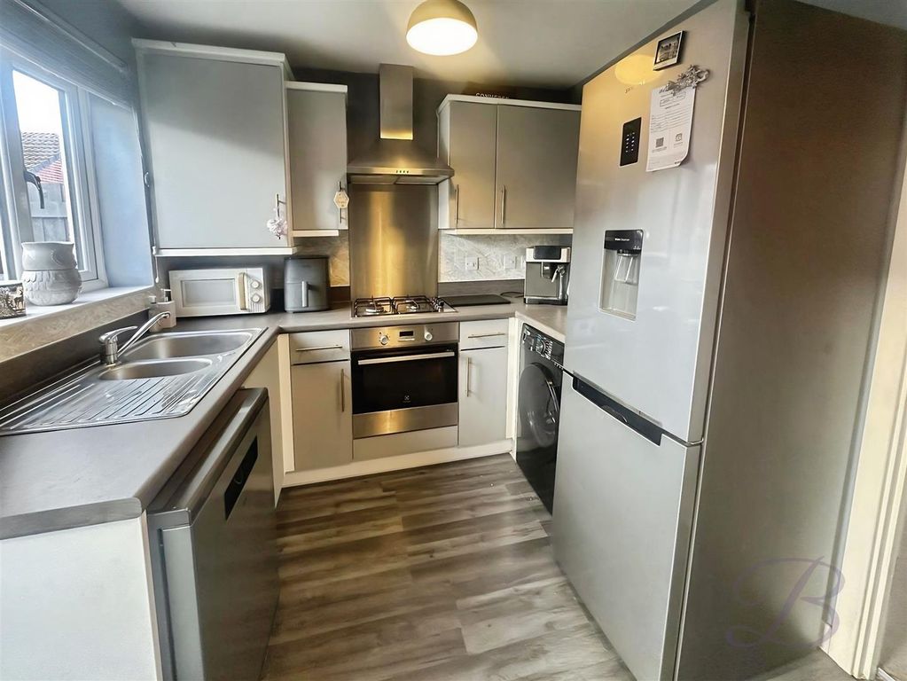 Property photo 2 of 13 5F9Ae7A3-Lqtlntyscug9c_Osr5C0Jq.Jpg