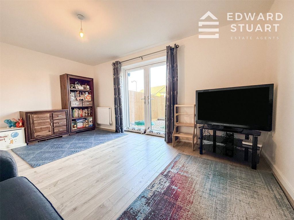 Property photo 2 of 14 Picture No. 02