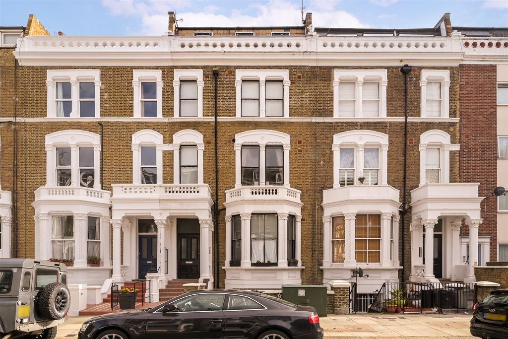 Property photo 1 of 9 Sinclair Road