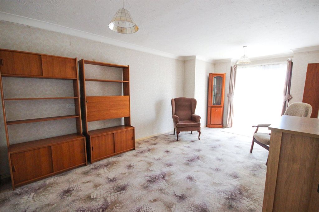 Property photo 2 of 12 Picture No. 08