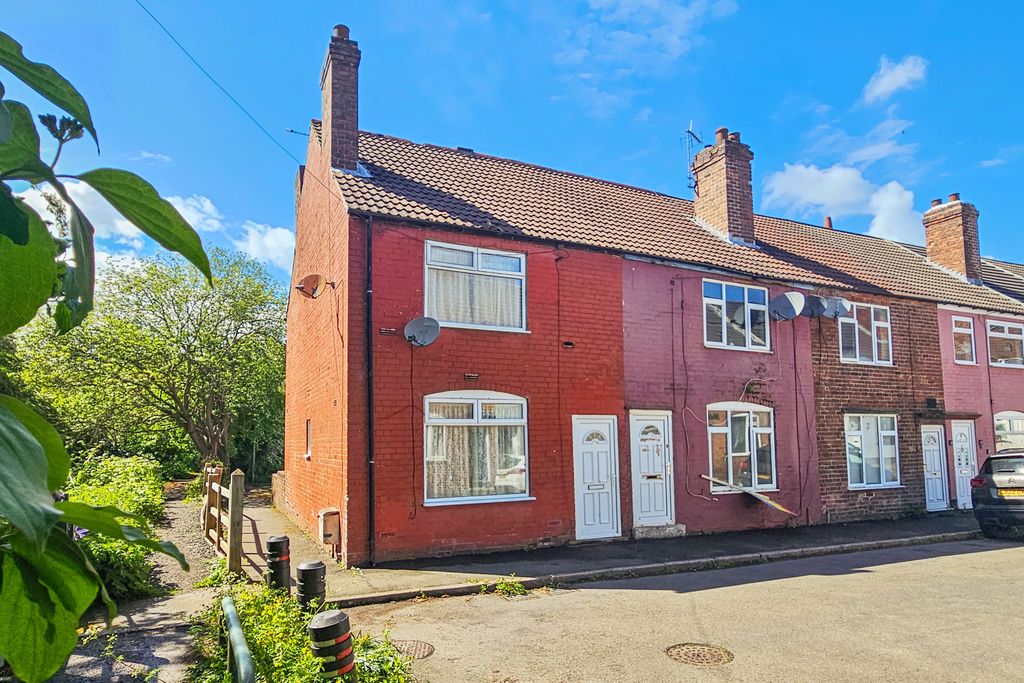 Property photo 1 of 3 84 Scarsdale Street, Bolsover, Chesterfield, S44 6Jw
