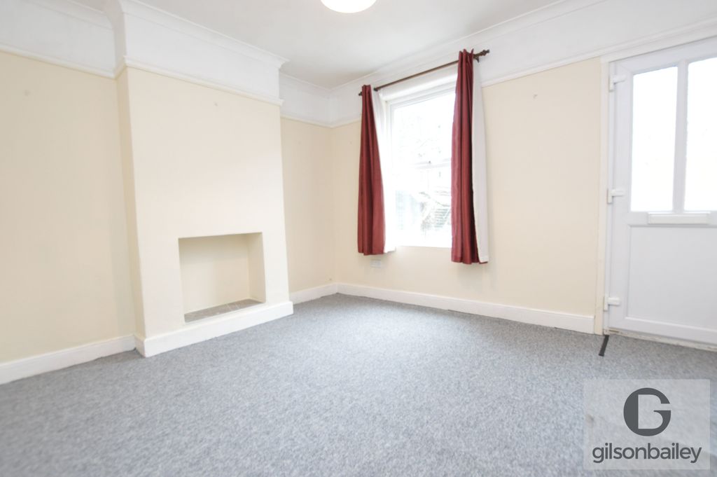 Property photo 2 of 8 1-Dsc_0589