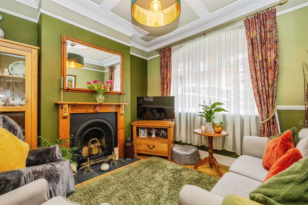 Property photo 3 of 16