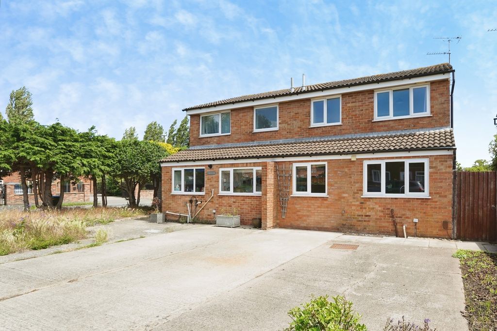 Property photo 1 of 18 Pbox-Img.Jpg