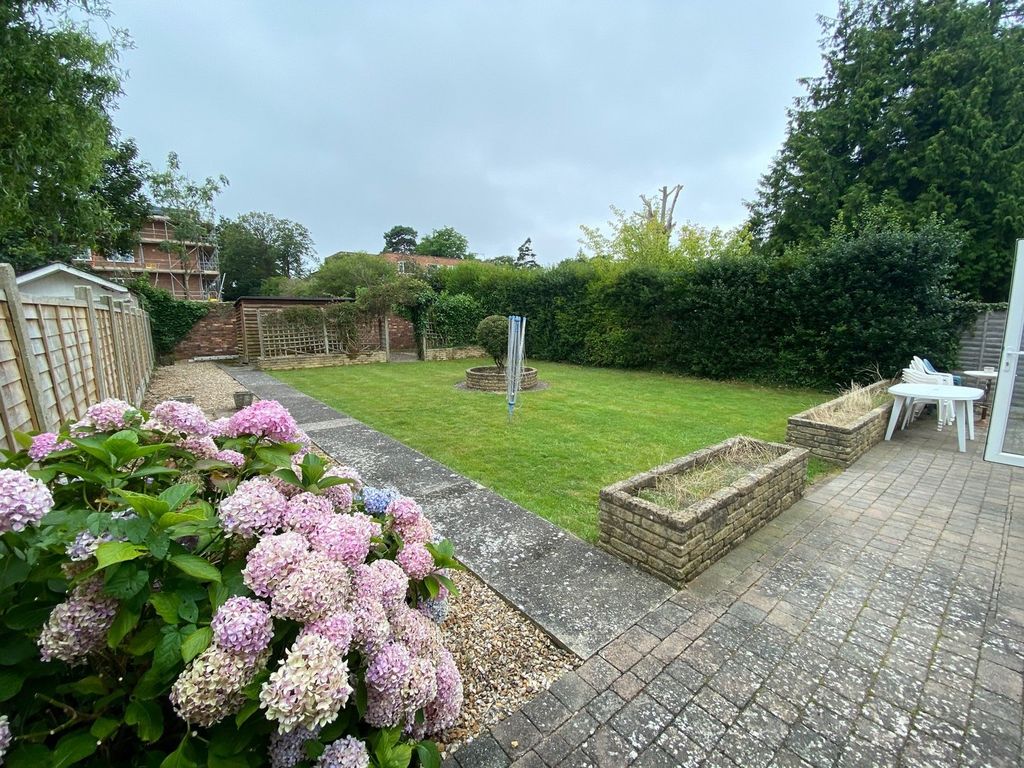 Property photo 3 of 8