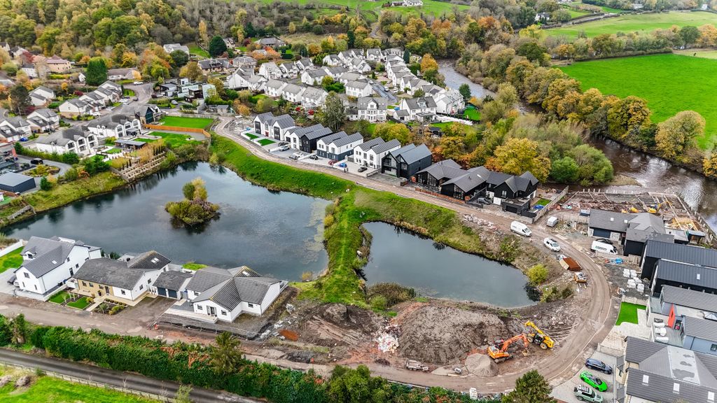 Property photo 2 of 4