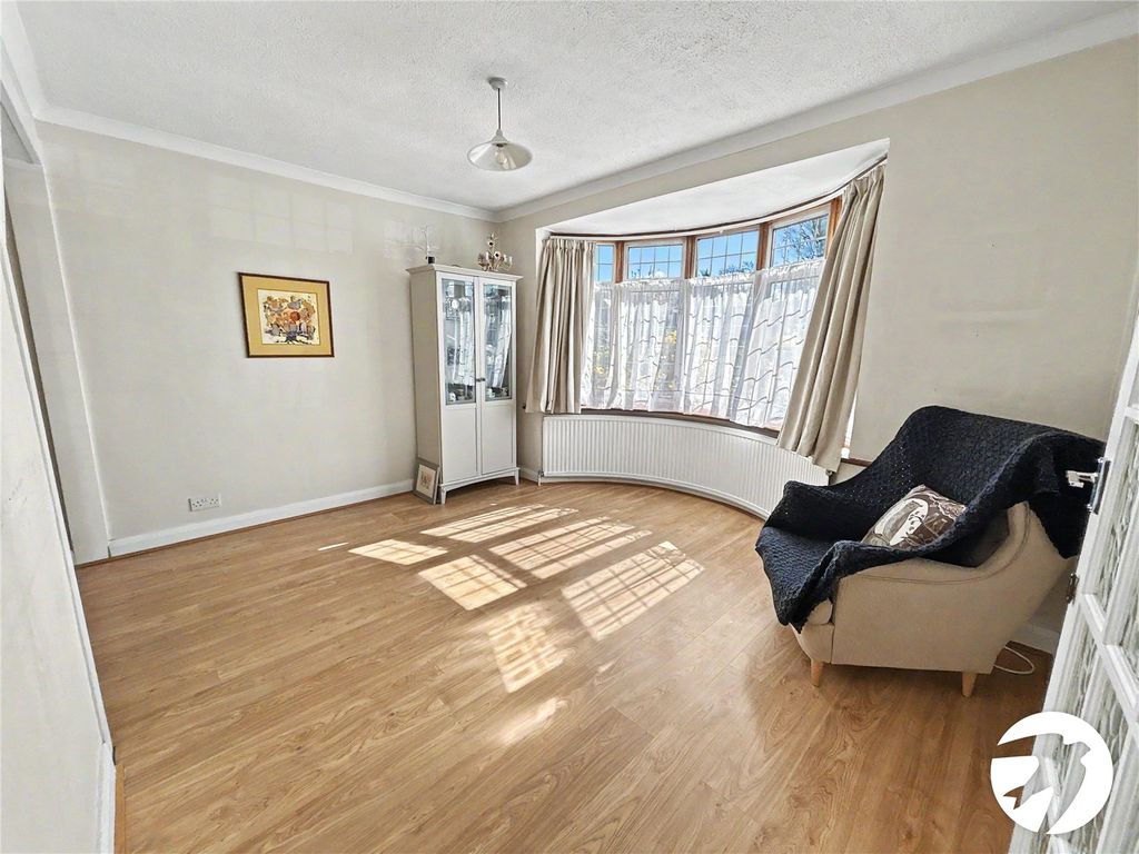 Property photo 2 of 17 Picture No. 08