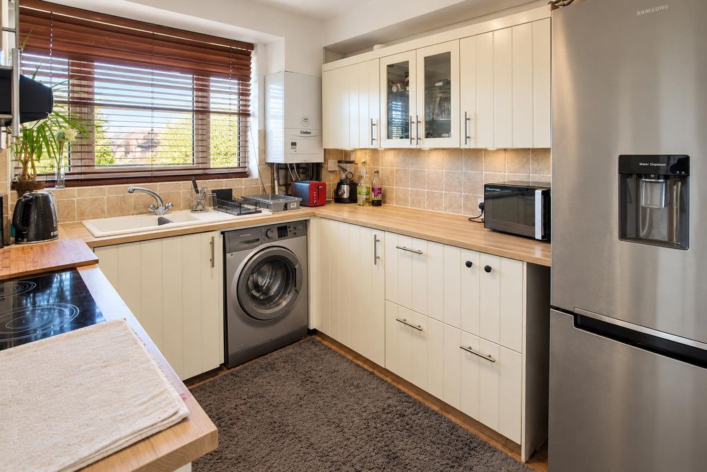 Property photo 3 of 7 Kitchen1.Png