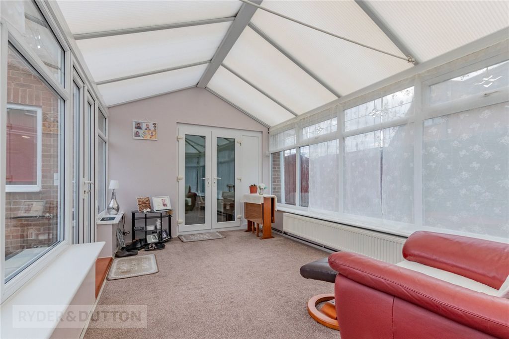 Property photo 3 of 22 Conservatory