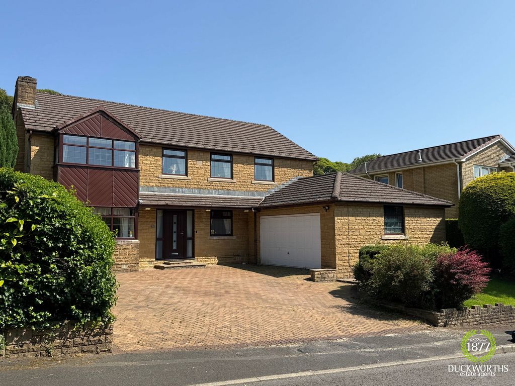 Property photo 1 of 36