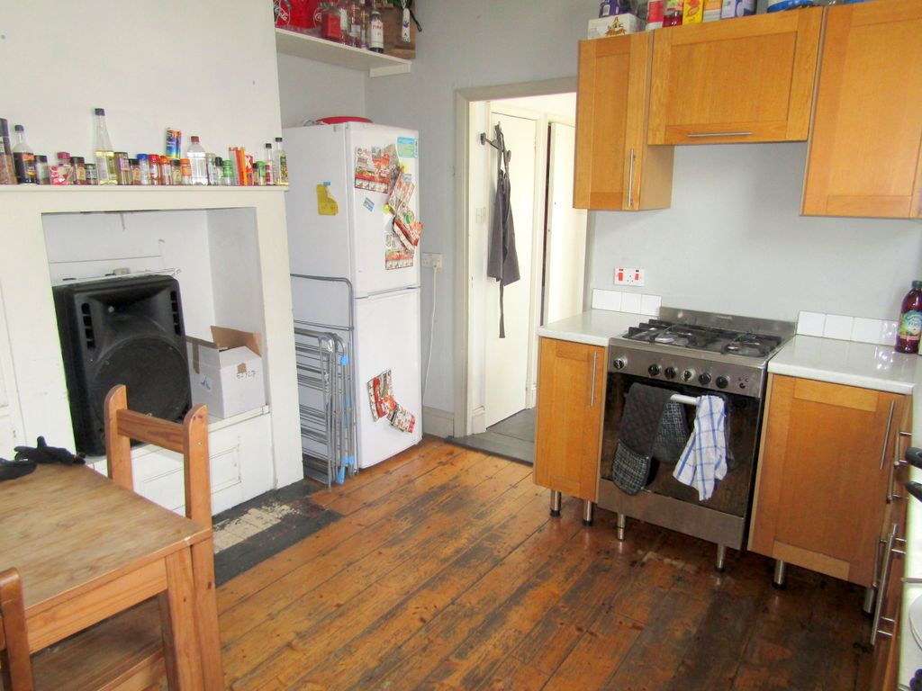 Property photo 2 of 8 Photo 05