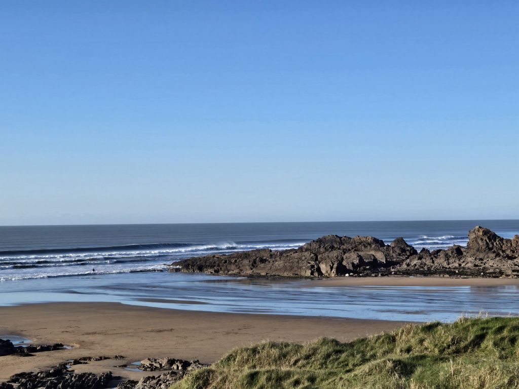 Property photo 2 of 19 Bude Tde Going Out