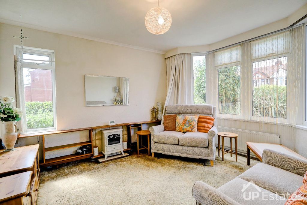 Property photo 3 of 24