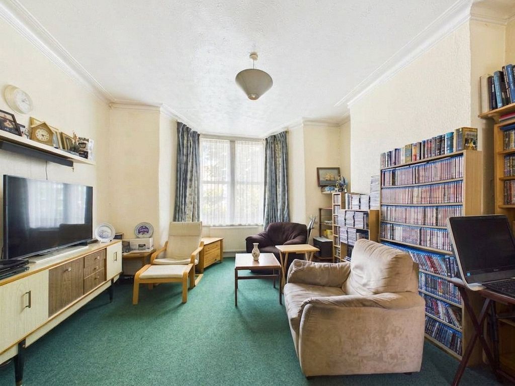 Property photo 3 of 15 Picture No. 41