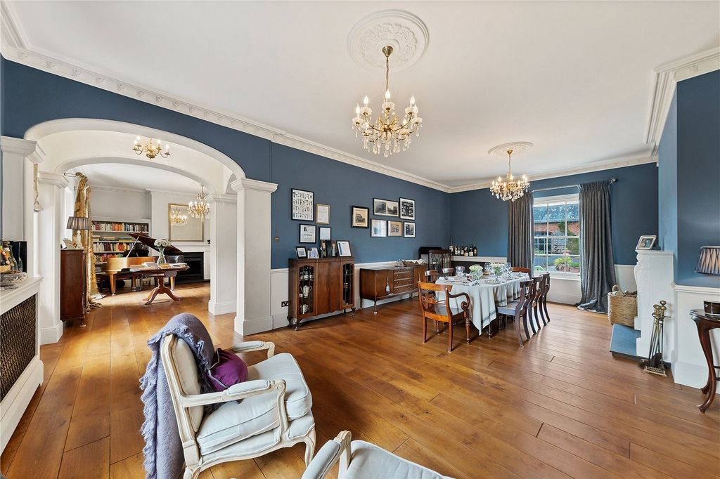 Property photo 2 of 27 Picture No. 19