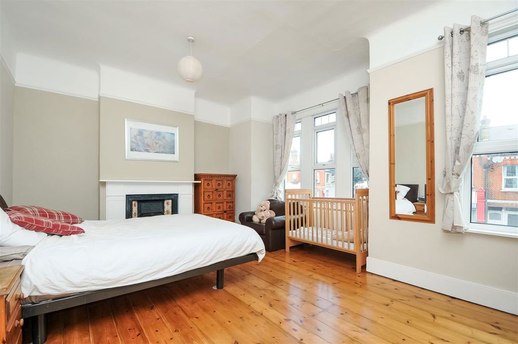 Property photo 2 of 6