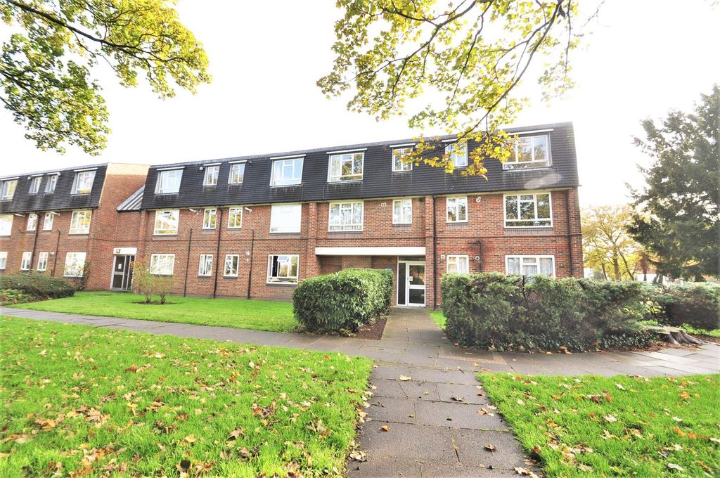 Property photo 1 of 9