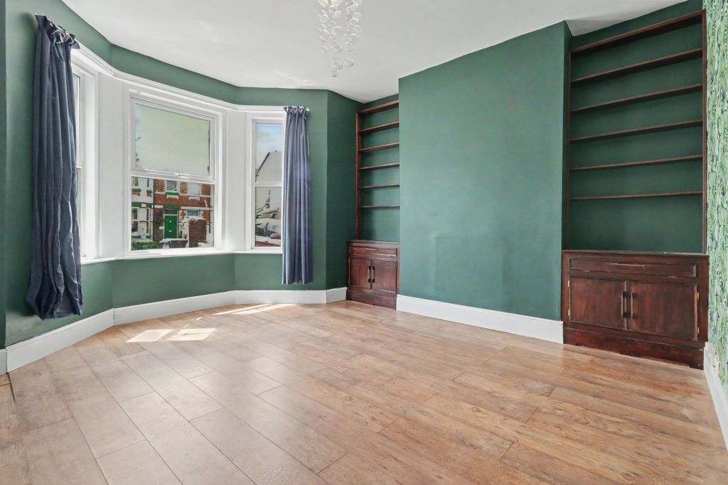 Property photo 2 of 13 Sitting Room