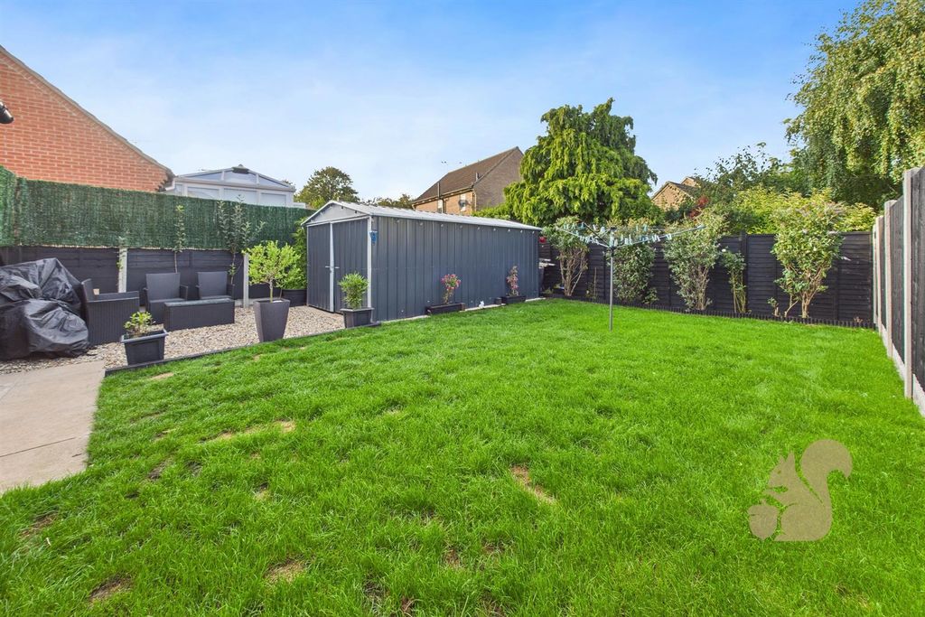 Property photo 2 of 19 Garden