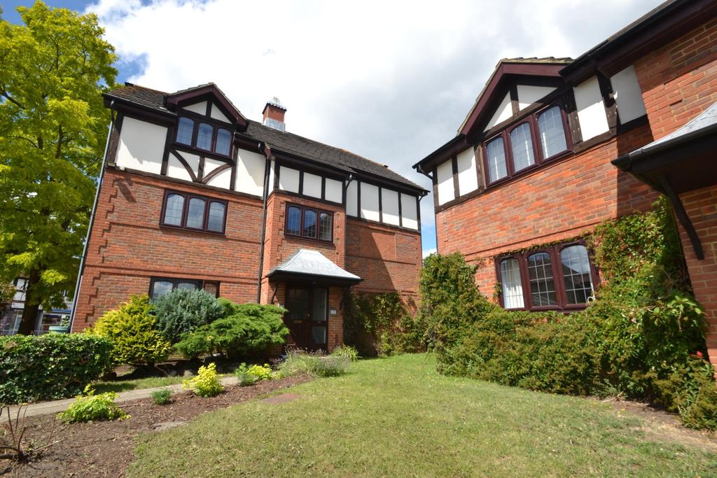 Property photo 1 of 9